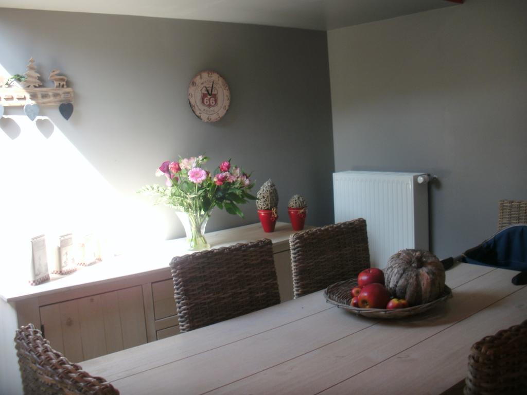 Gite Du Vieux Pommier Herbeumont Bilik gambar